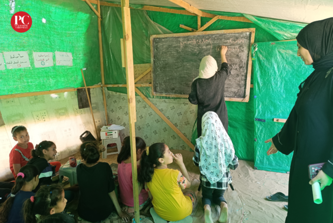 EducationalTent_Gaza_PC-678x455